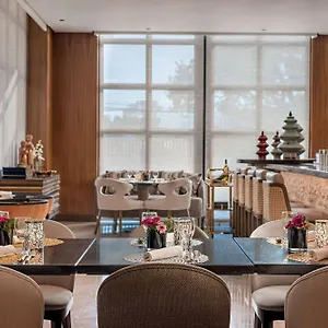 Отель Dusit Thani